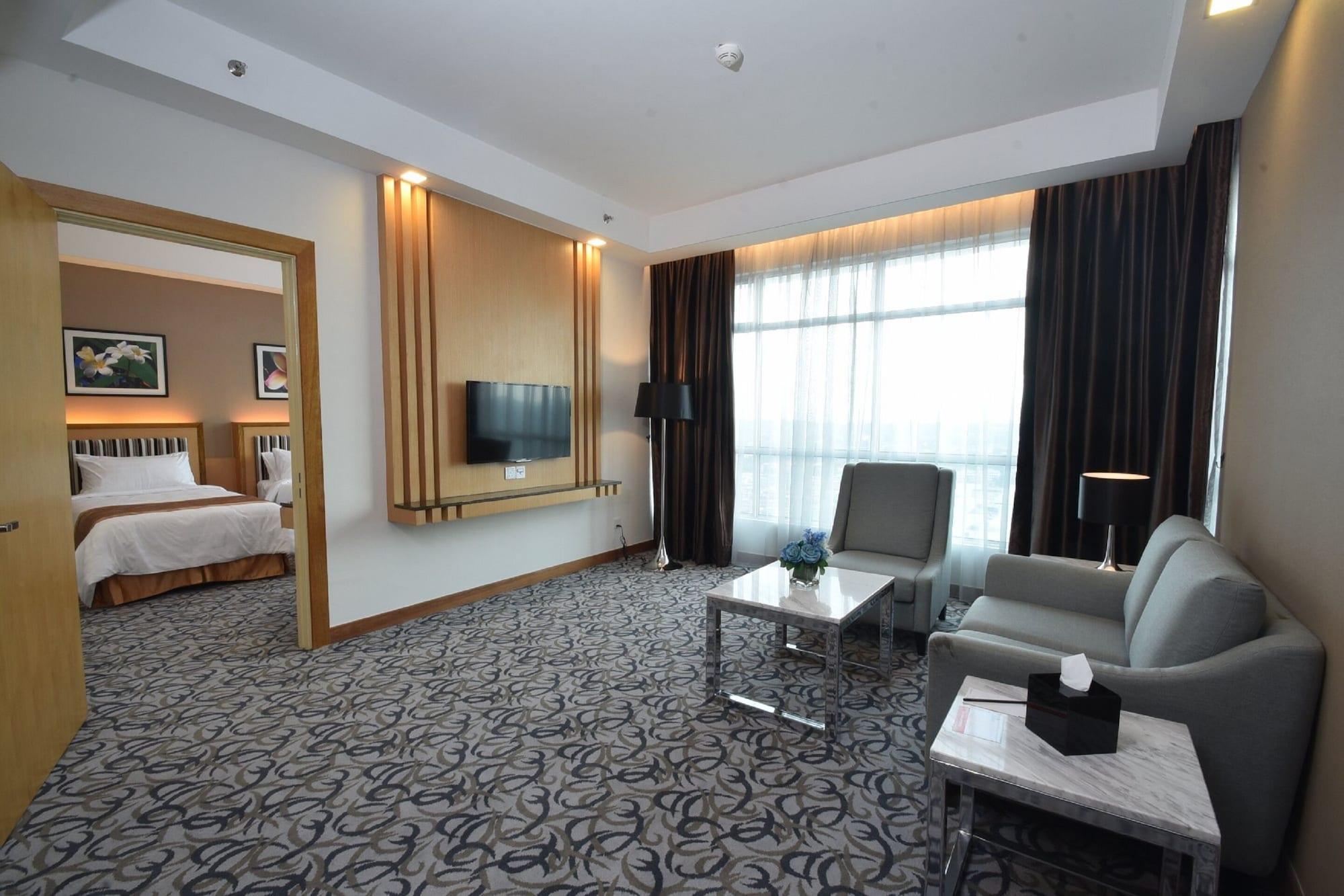 Tenera Hotel Bangi Exteriér fotografie Suite room
