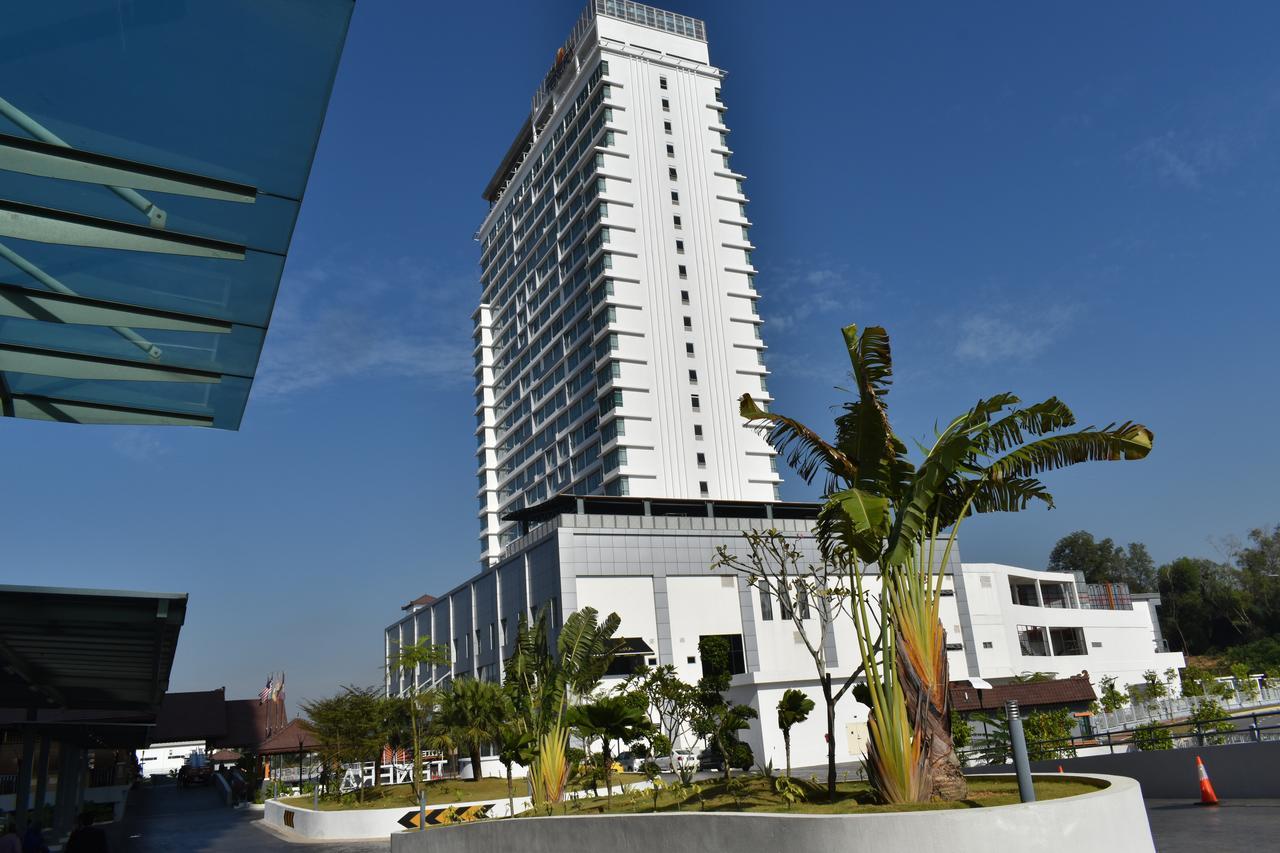 Tenera Hotel Bangi Exteriér fotografie The hotel in 2015