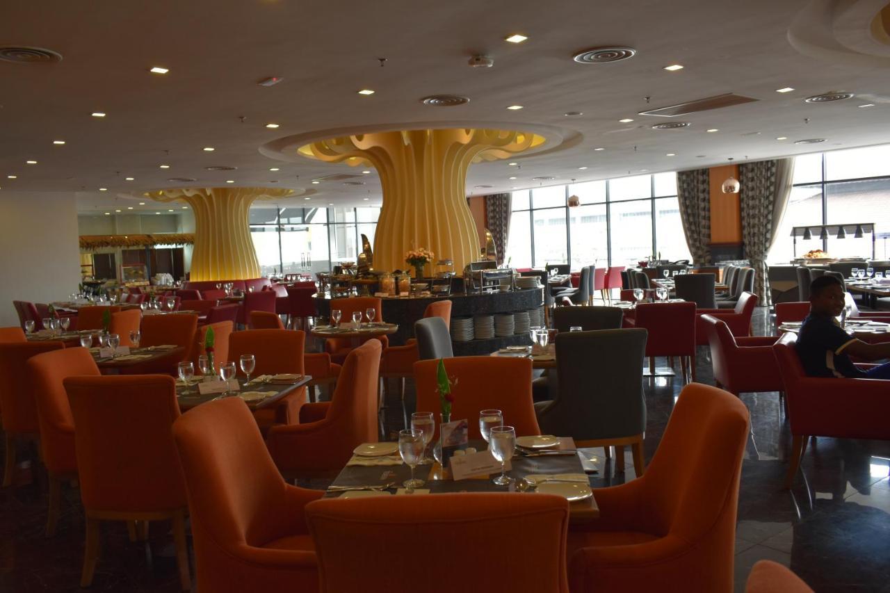 Tenera Hotel Bangi Exteriér fotografie The restaurant